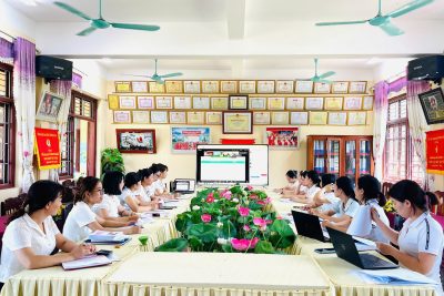 Tập huấn thí điểm Chương trình Giáo dục mầm non mới do Bộ Giáo dục và Đào tạo tổ chức.