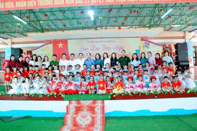 Chương trình giao lưu văn nghệ với chủ đề ” Việt Nam trong tim em”